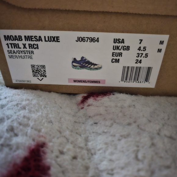 Merrell shoes - Picture 1 of 3